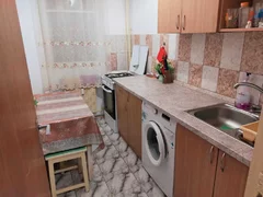 Pantelimon, Ritmului, stradal 8/10 dec 33mp vedere spate bl 1981 reab term