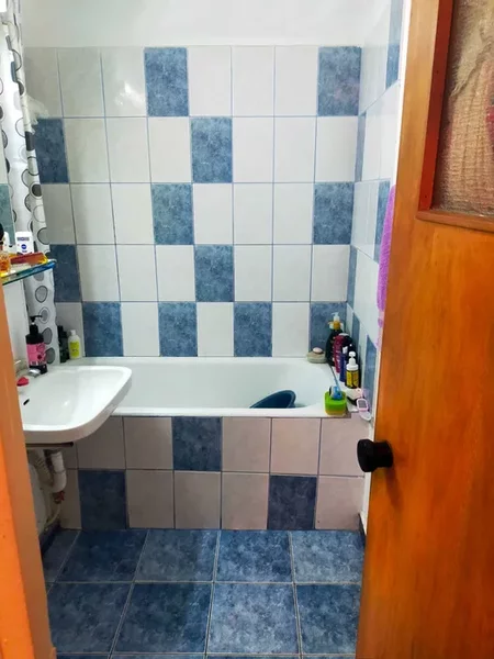 Pantelimon, Ritmului, stradal 8/10 dec 33mp vedere spate bl 1981 reab term